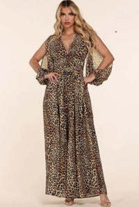 Long Sleeve Leopard Print Jumpsuit with a V-Neckline